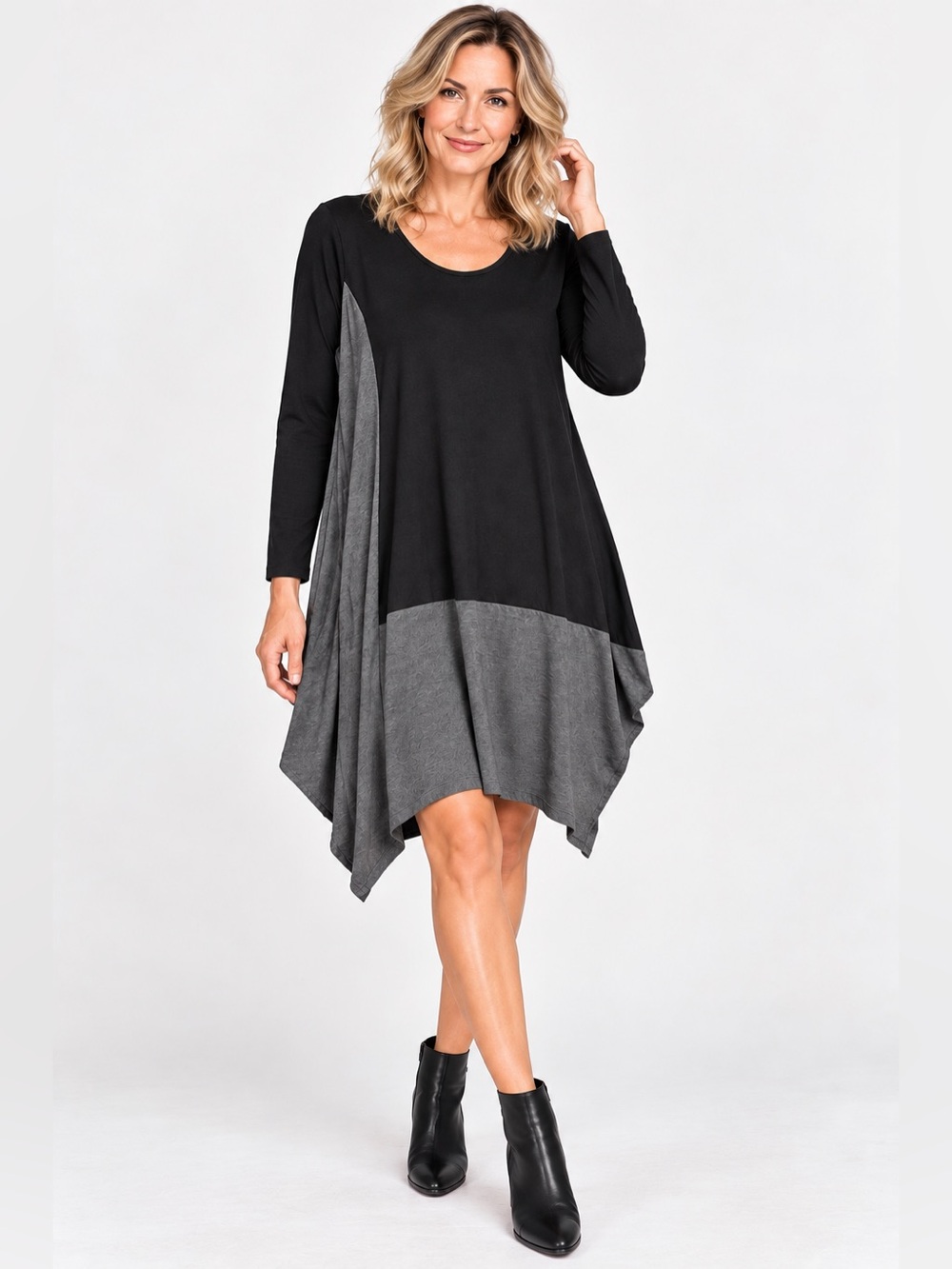 URBANOLOGY NWT Black and Gray Asymmetric Long-Sleeve dress size M